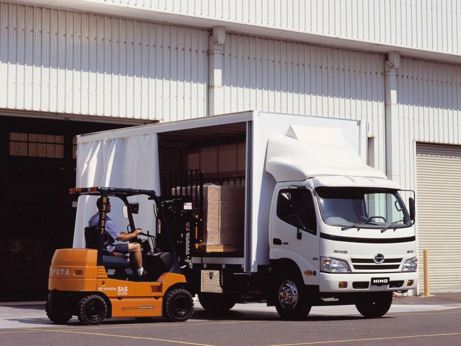 Hino 300-916 '2007